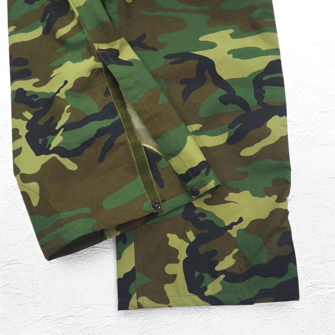 Vintage 90s Italian Army Tech Pants EI 90s Italian Army Military Nylon Pants Rain Pants M Khaki Woodland Camouflage Waterproof
