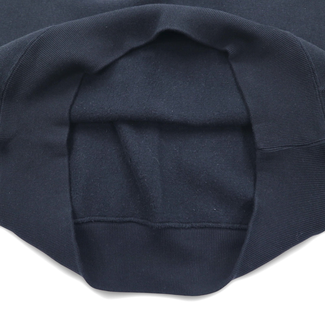 Champion Cropped Reverse Weave Sweatshirt M Black Script Logo Embroidery Compact Volume Top CWSL009