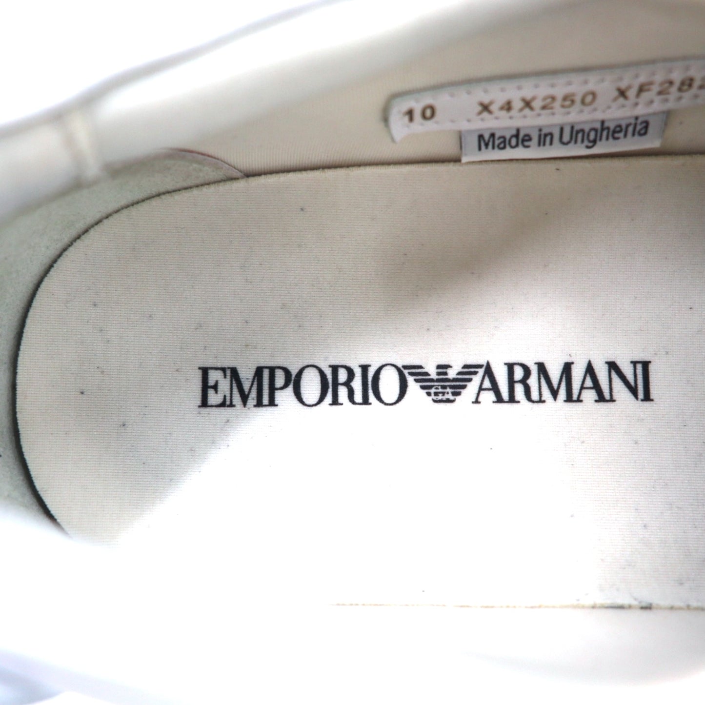 EMPORIO ARMANI ハンガリー製 レザー スリッポン スニーカー 28cm ホワイト EXTRA LIGHT F282