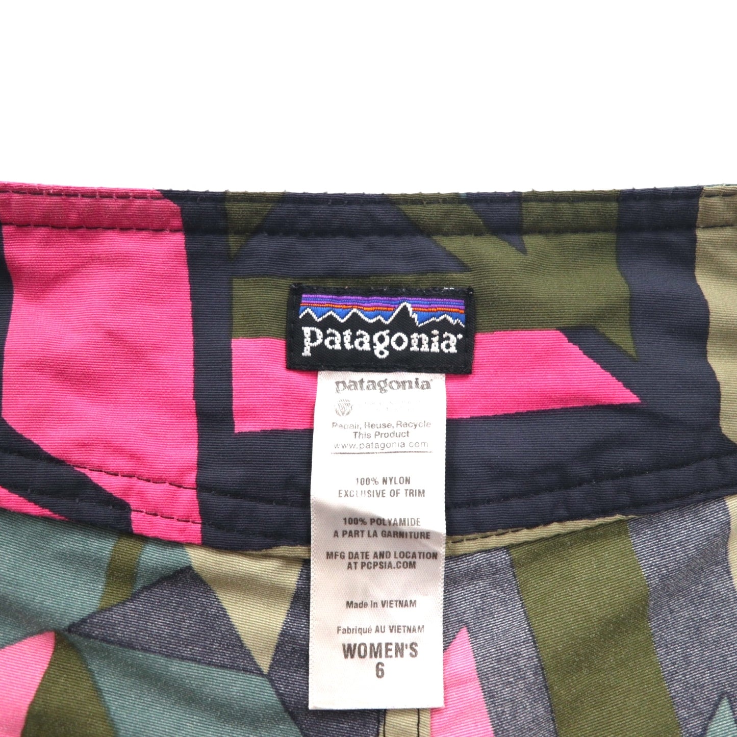patagonia ボードショーツ Wavefarer Board Shorts ショートパンツ S グレー ピンク 幾何学柄 ナイロン 78552