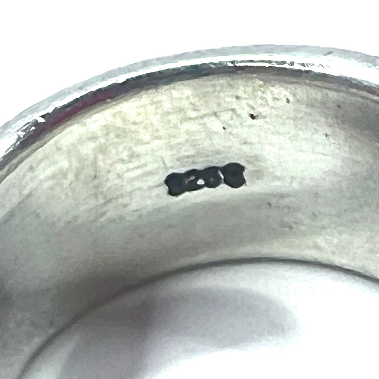 GUESS シルバーリング 指輪 9号 ゴシックデザイン SILVER 925