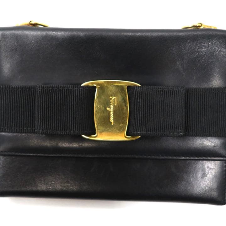 Salvatore Ferragamo 財布 ショルダーストラップ付属 ブラック レザー 22 5619 ヴァラリボン イタリア製