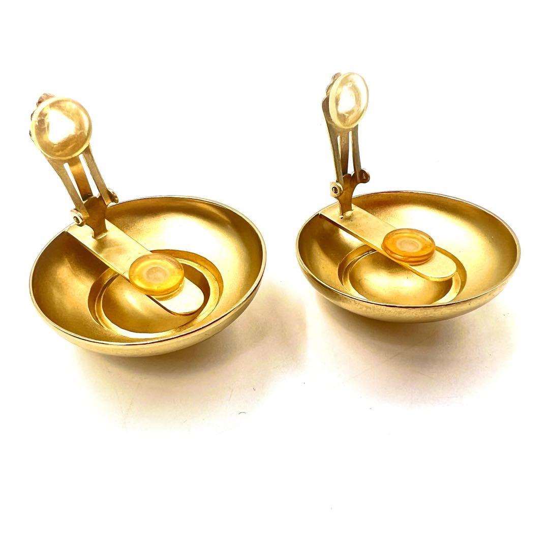 Burberrys ヴィンテージ ゴールド イヤリング ラウンド オールド