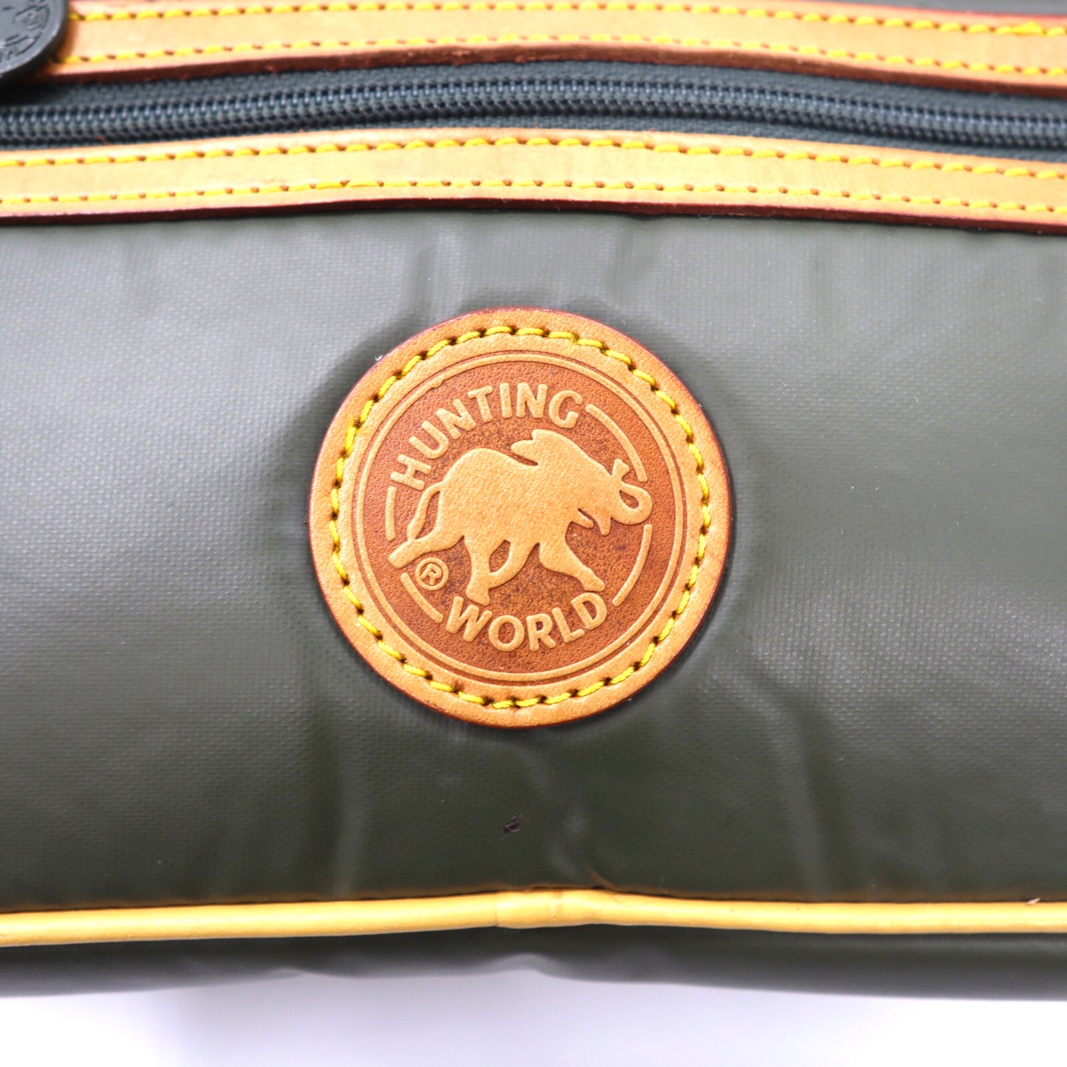 Hunting World Second Bag Green PVC Logo France Bauchi – 日本然リトテ