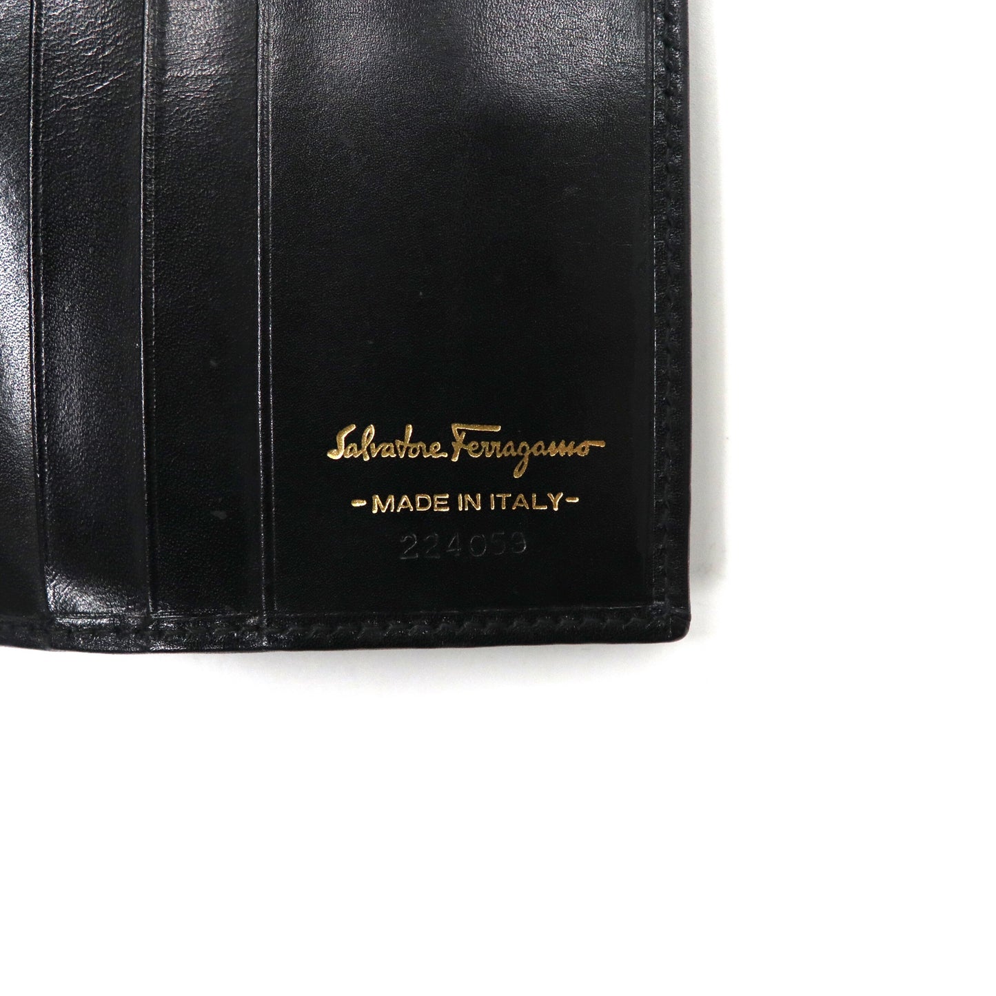 Salvatore Ferragamo 3つ折り財布 ブラック レザー ガンチーニ 金具 224059 イタリア製