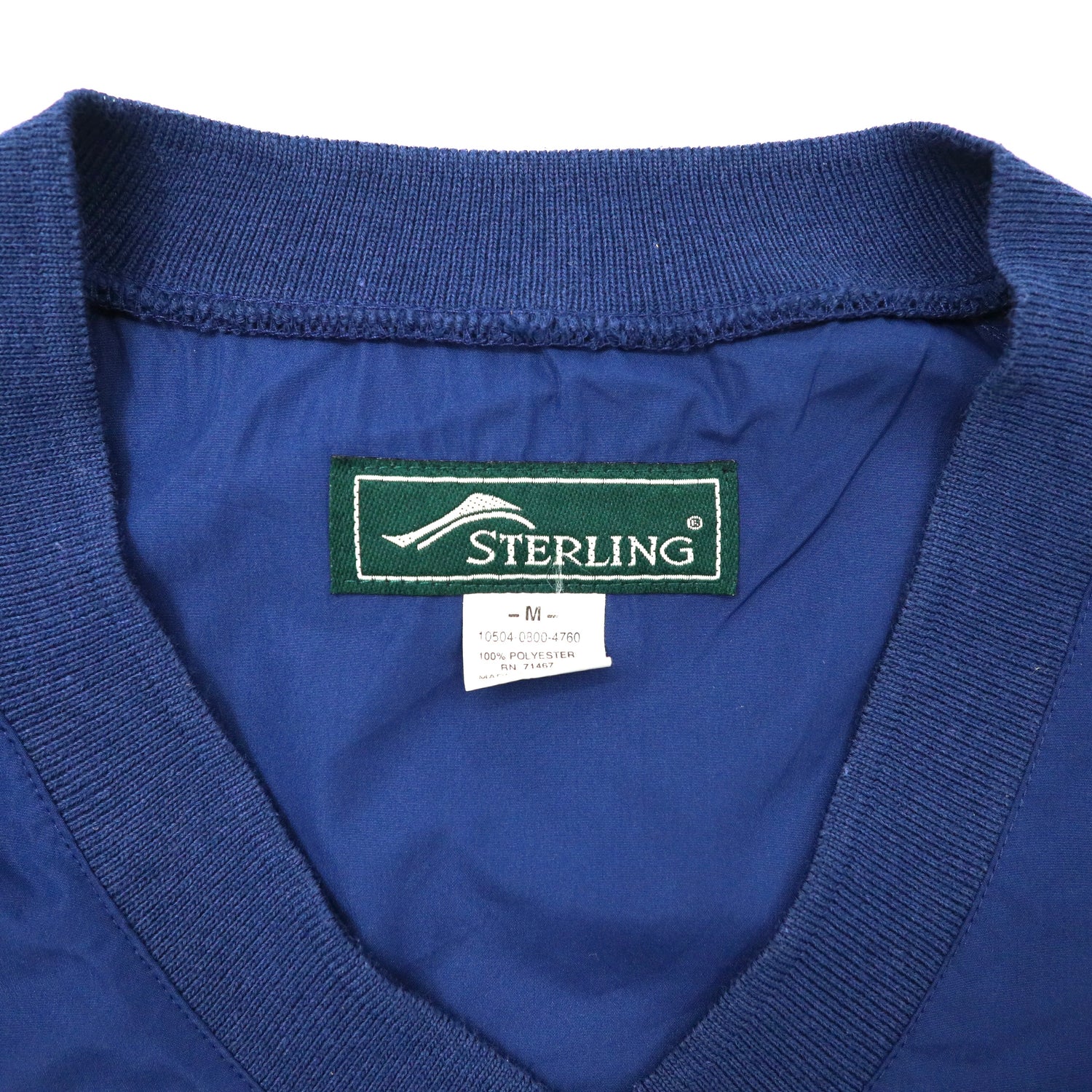 現品限り一斉値下げ！ STERLING ピステ STERLING アウター Vネック M 